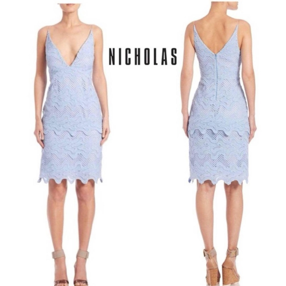 Nicholas blue guipure lace scalloped sleeveless party dress size 4